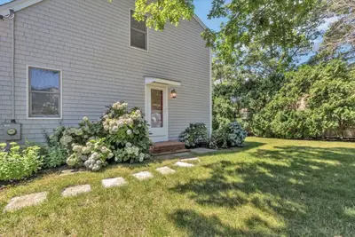 9 Elaine Road, Barnstable MA — view 3