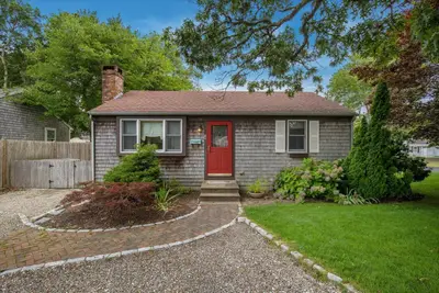 59 Swan Lake Road, Yarmouth MA