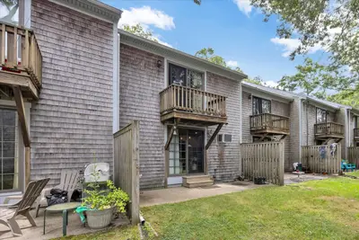 195 Falmouth Road, Unit 2d, Mashpee MA — view 3
