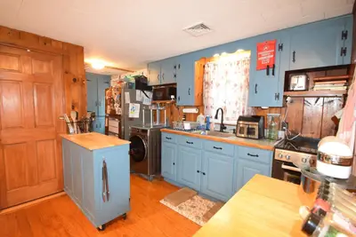 16 Circuit Road E, Yarmouth MA — view 5
