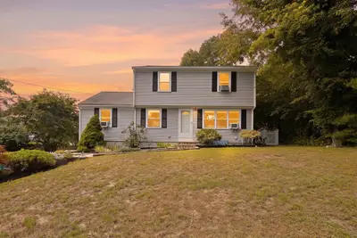 33 Lakefield Road, Yarmouth MA — view 2