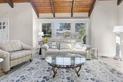 16 Alder Lane, Falmouth MA — view 5