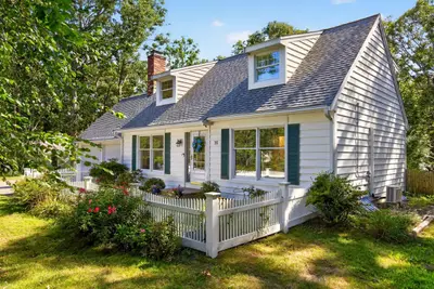 16 Holly Ridge Drive, Sandwich MA — view 2