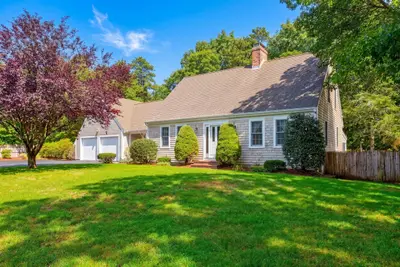 12 Quail Hollow Road, Dennis MA — view 2