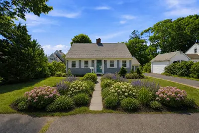 35 Walnut Street, Barnstable MA — view 2