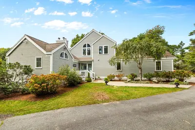 264 Hill and Plain Road