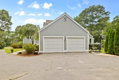 264 Hill and Plain Road, Falmouth MA — view 3