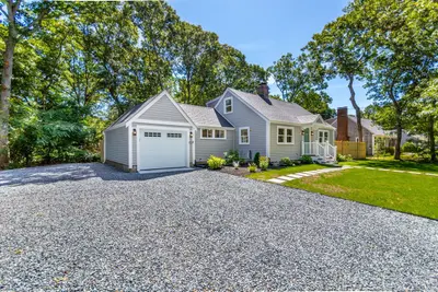 888 Phinneys Lane, Barnstable MA — view 2