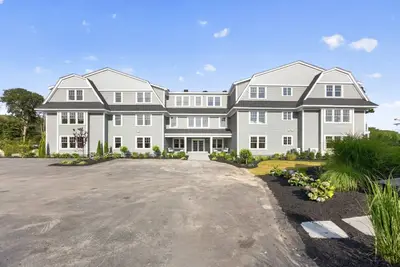 533 Woods Hole Road, Unit E102, Falmouth MA
