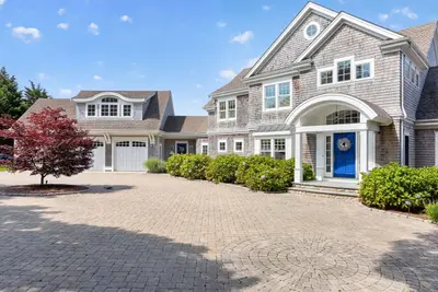 8 Schardt Way, Truro MA — view 2