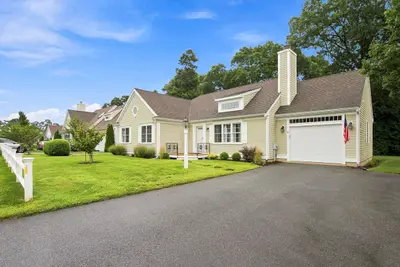 40 Settlers Lane, Barnstable MA — view 3