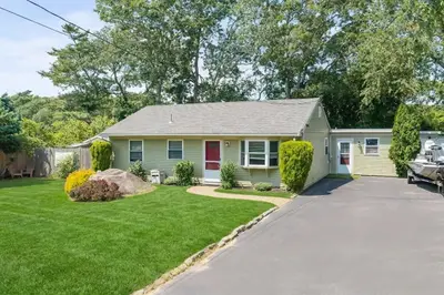 5 Birch Street, Bourne MA — view 4