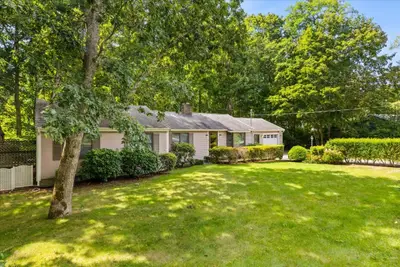 8 Clay Pond Road