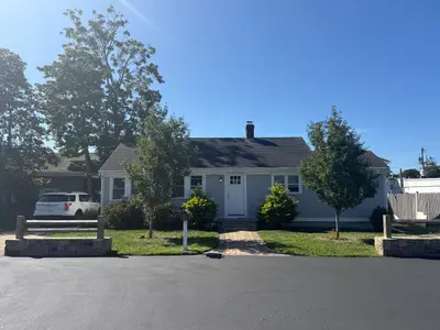 19 Spring Street, Barnstable MA — view 2