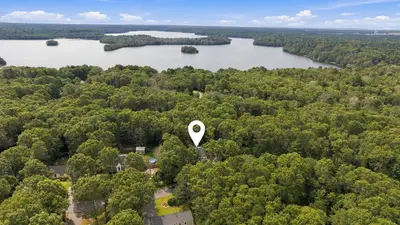 16 Gunters Lane, Mashpee MA — view 4