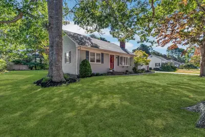 40 Captain Stanley Road, Yarmouth MA — view 2