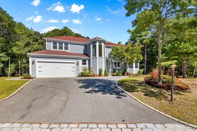 65 Rivers Edge Road, Falmouth MA — view 2