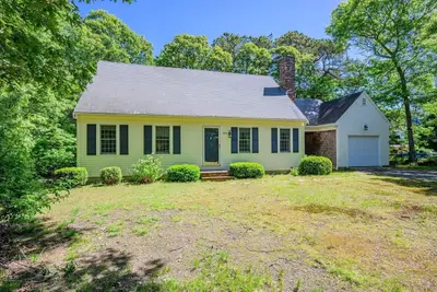 20 Bray Farm Road S, Yarmouth MA — view 5