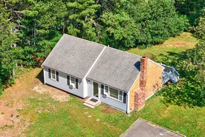 39 Kerrywood Drive