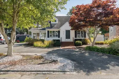 67 Ellsworth Drive