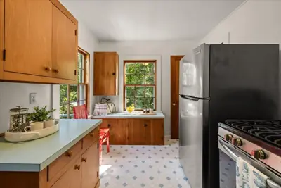 89 F R Lillie, Falmouth MA — view 3