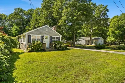 21 Harborview, Falmouth MA — view 2