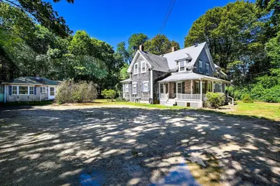 46 County Road, Falmouth MA — view 2