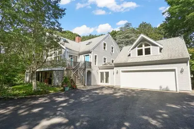 821 W Falmouth Highway, Falmouth MA — view 3