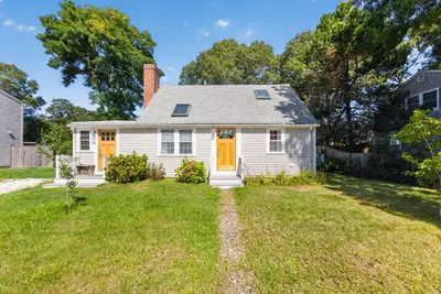14 Nickerson Street, Falmouth MA — view 3