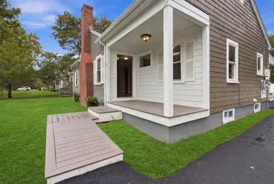 18 Murphy Road, Barnstable MA — view 3