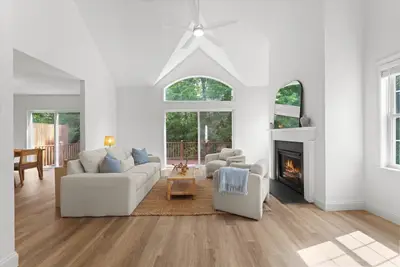2 Berrywood Court, Unit 2, Bourne MA — view 3