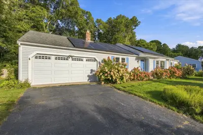402 Prince Hinckley Road