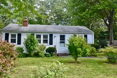 12 Lake Road E