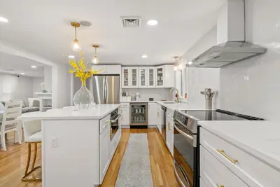 21 Hazelmoor Road, Yarmouth MA — view 3