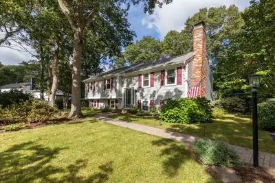 12 Pryer Drive