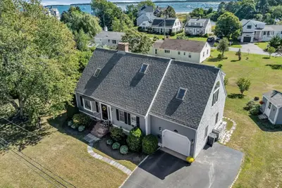 15 Iyanough Road, Barnstable MA — view 3