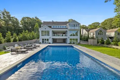 26 Wheeler Road, Mashpee MA