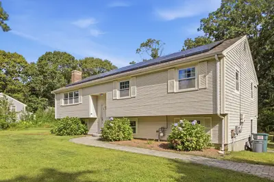 14 Bramble Bush Drive, Sandwich MA — view 3