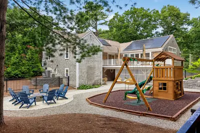 4 Wolf Hill Road, Sandwich MA — view 3