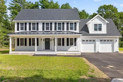 9 Estrella Lane, Falmouth MA