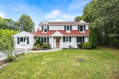 9 E Harbor Circle, Falmouth MA