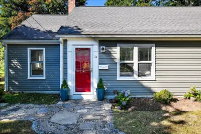 14 Amvets Avenue, Falmouth MA — view 2