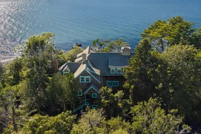 46 Gardiner Road, Falmouth MA