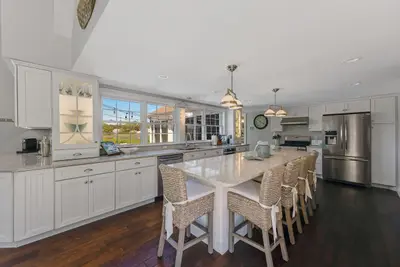 205 South Street, Yarmouth MA — view 3
