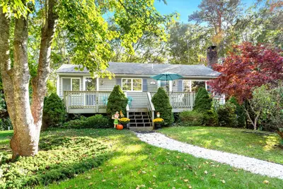 142 Winslow Gray, Yarmouth MA
