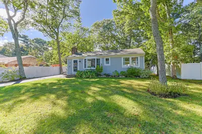 9 Winchester Drive