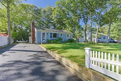 9 Winchester Drive, Falmouth MA — view 2