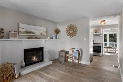 9 Winchester Drive, Falmouth MA — view 3