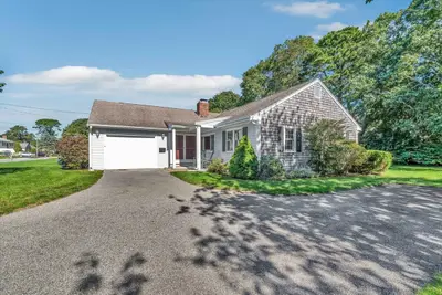 105 Captain Chase Road, Yarmouth MA — view 2
