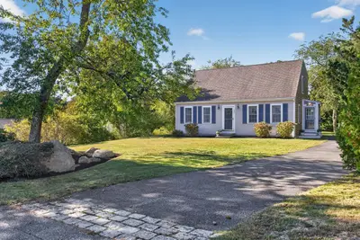 908 Shore Road